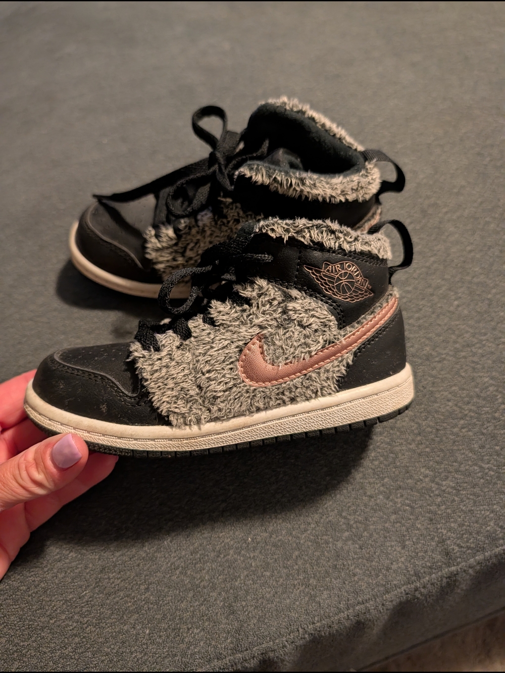 Nike Jordan 1 Retro High Shoes 9C